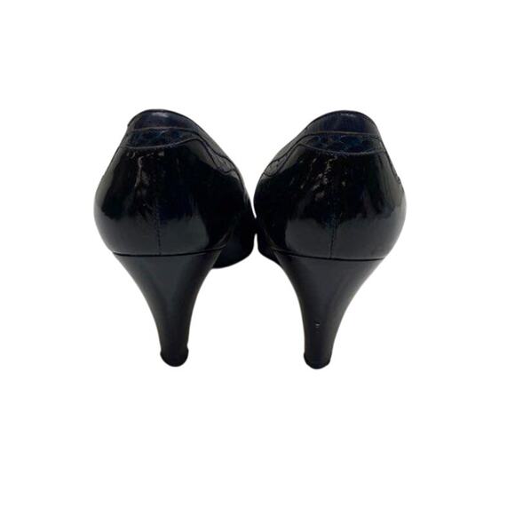 Authenticated Ferragamo Navy Reptile Leather Pumps - Picture 4 of 10